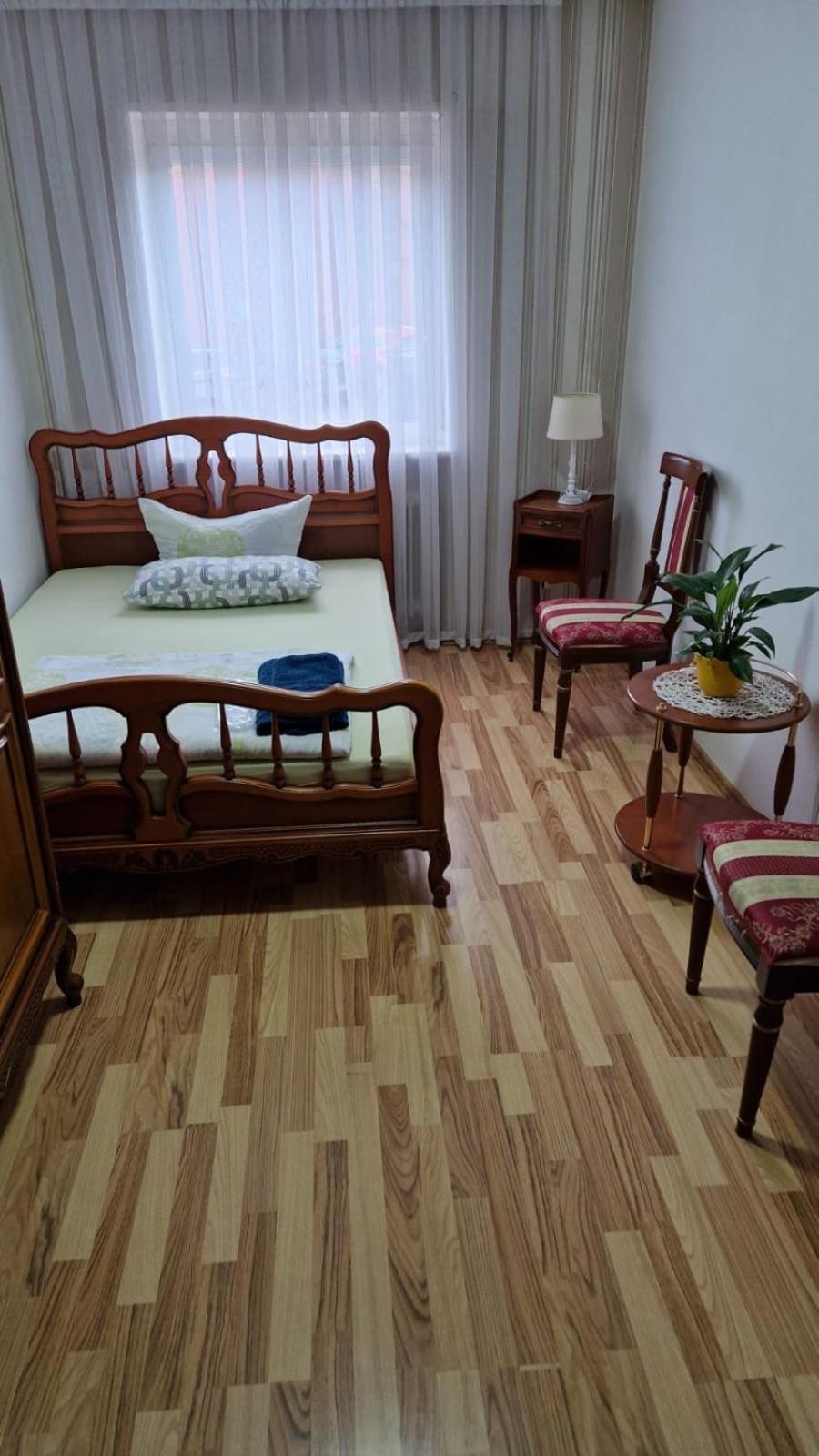 Ferienwohnung - Am Stadtgarten Зарлуї Екстер'єр фото